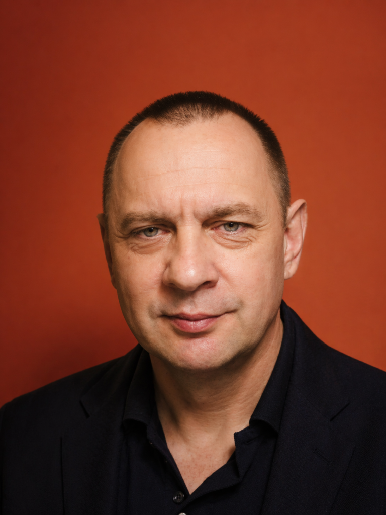 Василий Лежнев